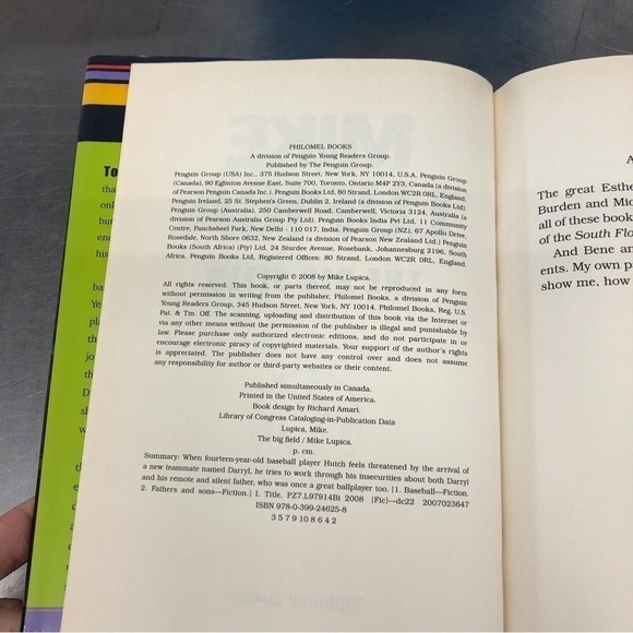 The Big Field by: Mike Lupica, Hardback book - Picture 3 of 7